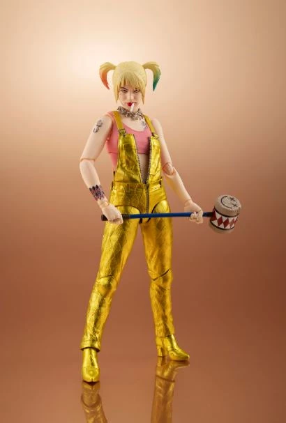 Bandai S.H. Figuarts Harley Quinn "Birds Of Prey: And The Fantabulous Emancipation Of One Harley Quinn" Action Figure Bandai S.H. Figuarts 4 Bandai S.H. Figuarts Harley Quinn "Birds Of Prey: And The Fantabulous Emancipation Of One Harley Quinn" Action Figure Bandai S.H. Figuarts