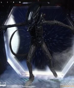 Mezco Toys **Pre Order**Mezco One 12 Alien Action Figure