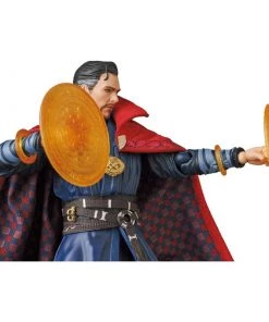 Medicom Toy **Pre Order**MAFEX Avengers: Infinity War Doctor Strange Action Figure