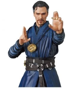 Medicom Toy **Pre Order**MAFEX Avengers: Infinity War Doctor Strange Action Figure