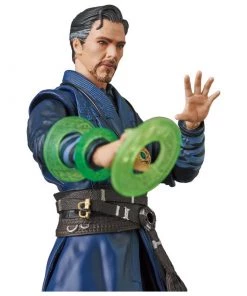 Medicom Toy **Pre Order**MAFEX Avengers: Infinity War Doctor Strange Action Figure