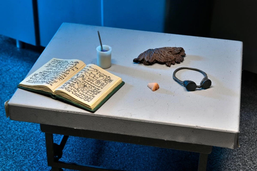 Neca Toys **Pre Order**NECA Universal Monsters Ultimate Invisible Man Action Figure 6 Neca Toys **Pre Order**NECA Universal Monsters Ultimate Invisible Man Action Figure