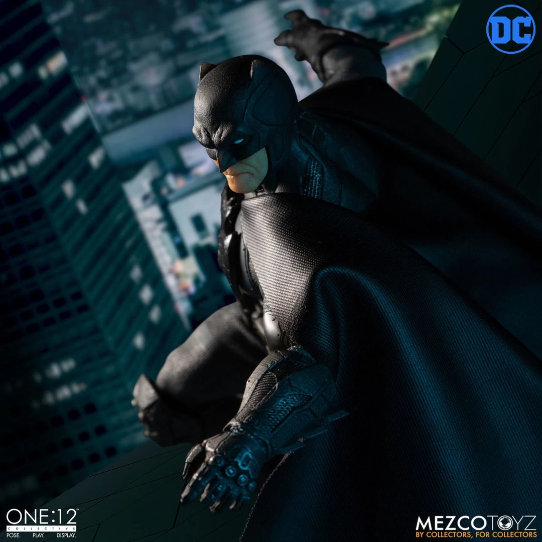 Mezco Toys Mezco One 12 DC Batman Supreme Knight Action Figure 2 Mezco Toys Mezco One 12 DC Batman Supreme Knight Action Figure