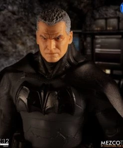 Mezco Toys Mezco One 12 DC Batman Supreme Knight Action Figure 15 Mezco Toys Mezco One 12 DC Batman Supreme Knight Action Figure