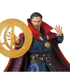 Medicom Toy **Pre Order**MAFEX Avengers: Infinity War Doctor Strange Action Figure