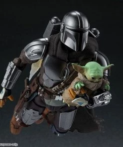 Bandai S.H. Figuarts Star Wars The Mandalorian (Din Djarin) Action Figure Bandai S.H. Figuarts