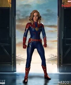 Mezco Toys Mezco One 12 Captain Marvel Action Figure