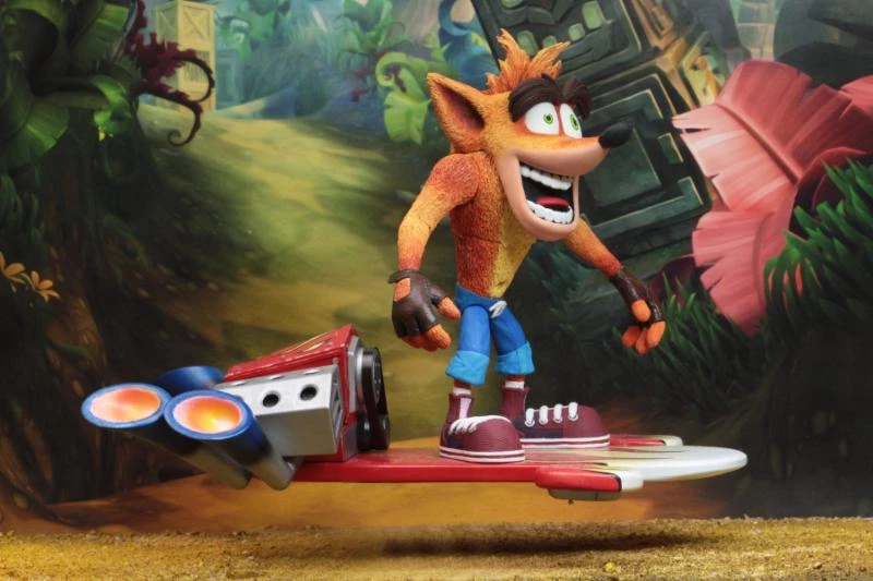 Neca Toys NECA Crash Bandicoot Deluxe With Hoverboard Action Figure 4 Neca Toys NECA Crash Bandicoot Deluxe With Hoverboard Action Figure