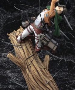 Kotobukiya Artfx+ Kotobukiya ATTACK ON TITAN LEVI RENEWAL PACKAGE VER ARTFX J