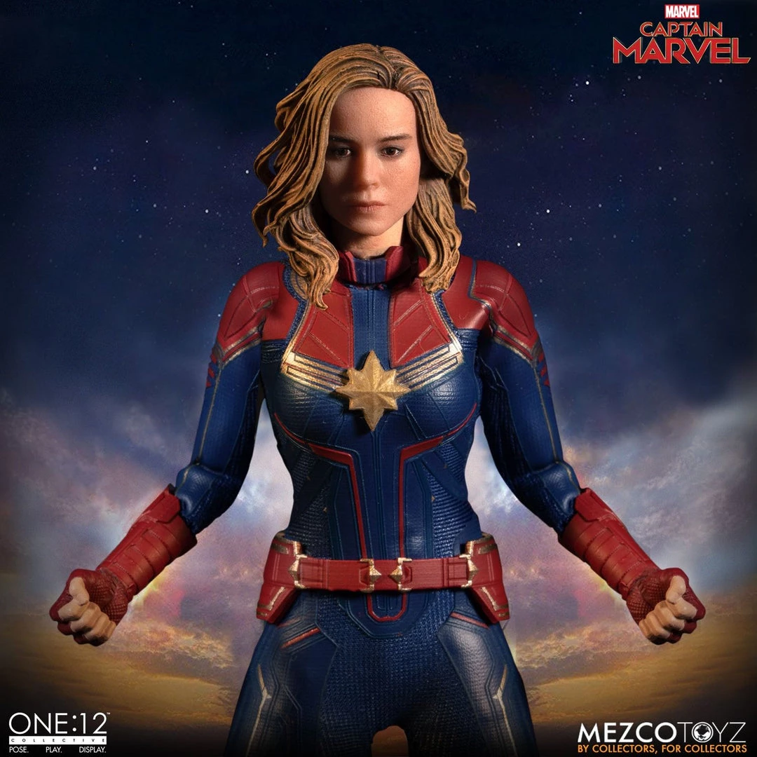 Mezco Toys Mezco One 12 Captain Marvel Action Figure 6 Mezco Toys Mezco One 12 Captain Marvel Action Figure