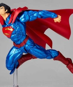 **Pre Order**Kaiyodo Revoltech AMAZING YAMAGUCHI DC Comics New 52 Superman Action Figure