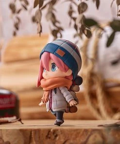 Good Smile Company Nendoroid Laid-Back Camp Nadeshiko Kagamihara: Solo Camp Ver. 1623-DX Edition Action Figure