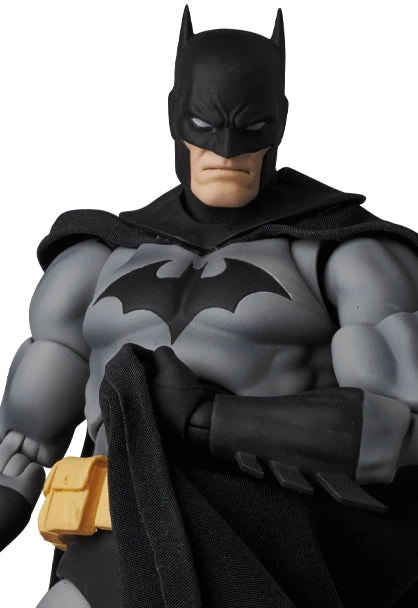 Medicom Toy **Pre Order**MAFEX Batman (HUSH Black Ver.) Action Figure 2 Medicom Toy **Pre Order**MAFEX Batman (HUSH Black Ver.) Action Figure