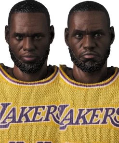 Medicom Toy MAFEX LeBron James Action Figure