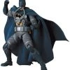 Medicom Toy **Pre Order**MAFEX Stealth Jumper Batman (Batman: Hush Ver.) Action Figure
