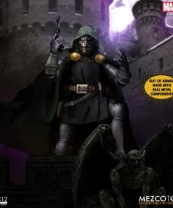 Mezco Toys **Pre Order**Mezco One 12 Marvel Doctor Doom Action Figure