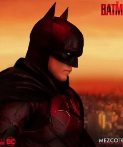 **Pre Order**Mezco One 12 The Batman Action Figure Mezco Toys