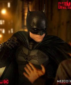**Pre Order**Mezco One 12 The Batman Action Figure Mezco Toys